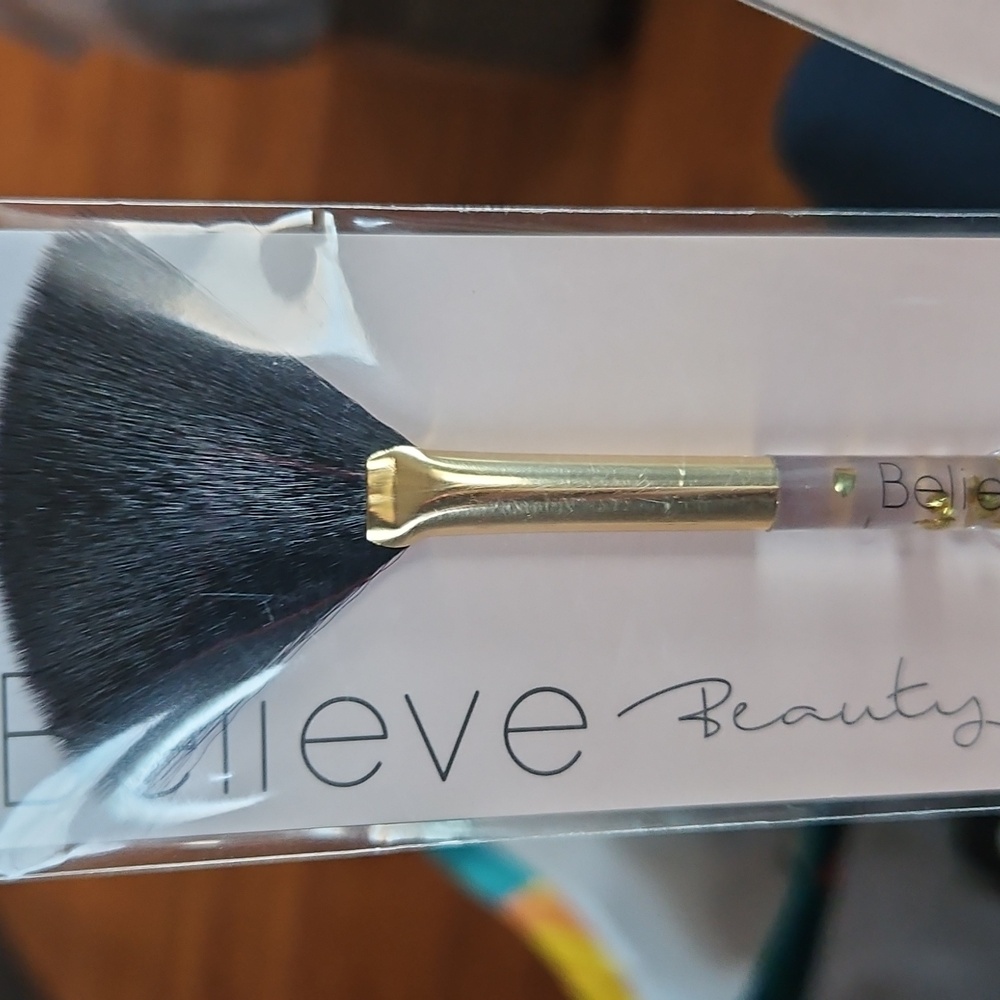 Believe Beauty Makeup Brush Set - Picture 6 of 7